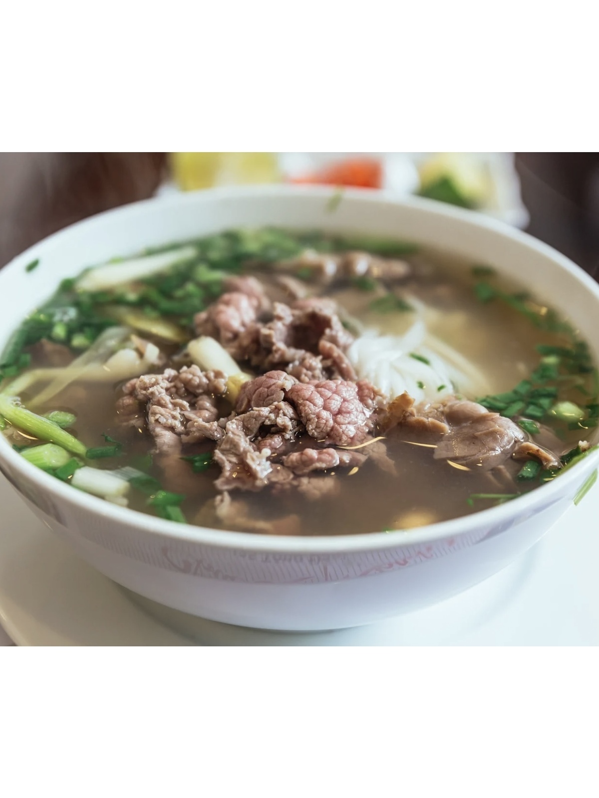 4 )Rosół asjatycki z wołowiną