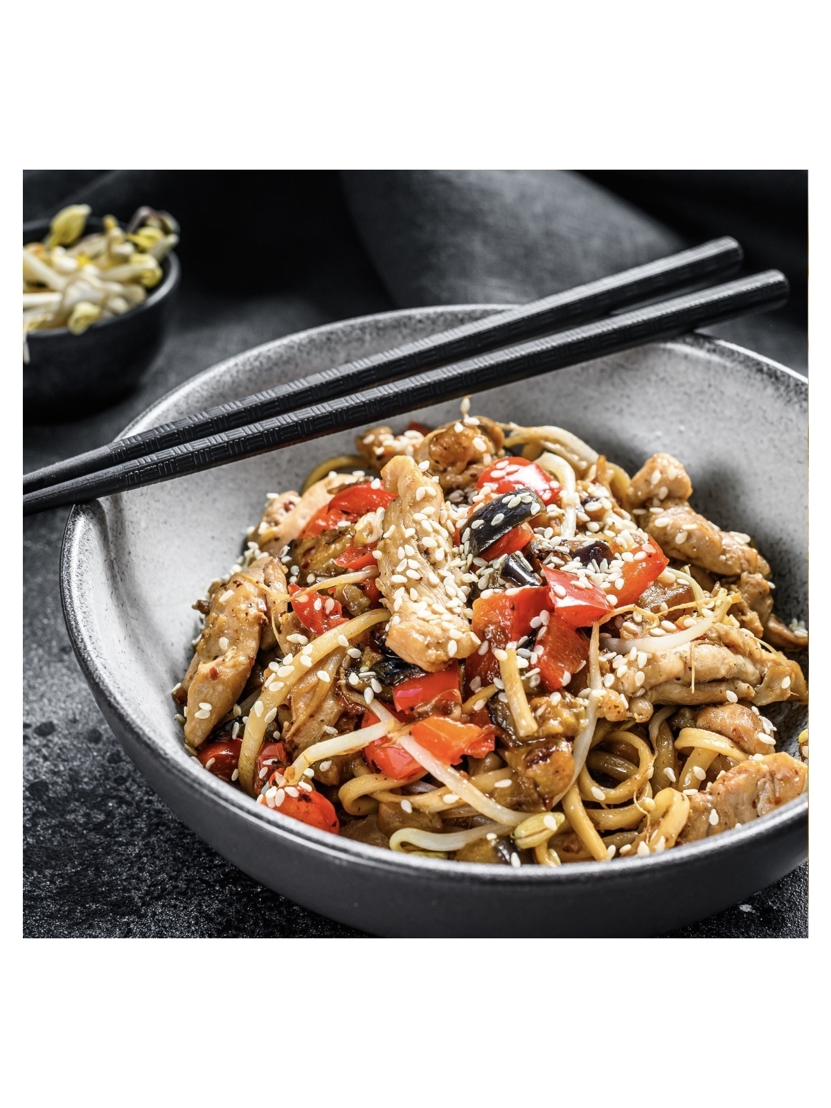 udon smażony z warzywami